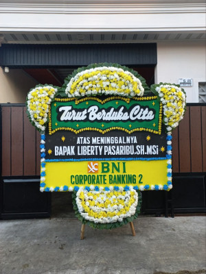 Papan Bunga Duka di Benuanirae